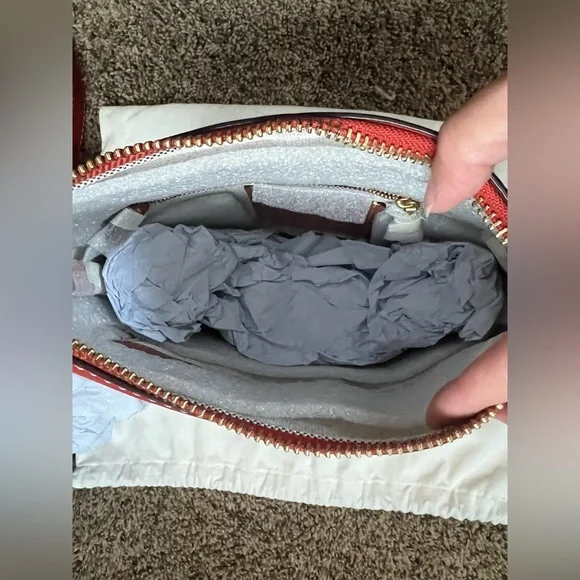 Coach 1941 Duffle 20 Vermillion - Picture 6 of 11